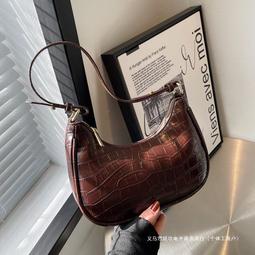 新款腋下半月包2023春夏簡約單肩包高級感法棍包女斜挎包法棍包女 歷史價格詳細信息