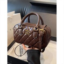 菱格繡線小包包女2023新款夏天流行質感鏈條斜挎包手拎迷你半月包 歷史價格詳細信息