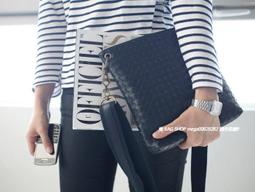 愛 BAG SHOP 韓國空運 WHOSBAG  超質感 BV編織款 小羔羊皮 短夾 中性款 1950免運  4色現貨 歷史價格詳細信息