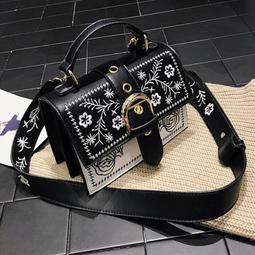 Oo吉兒oO歐式微型神秘寶箱造型透明收納盒　日常居家辦公室趣味周邊擺飾【JTT1038】 歷史價格詳細信息