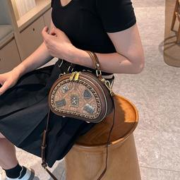 高級質感單肩斜挎包小眾百搭三層拉鍊女包復古時尚小圓包印花小包 歷史價格詳細信息
