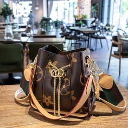 水桶包 高女包 手提包大容量單肩斜挎包 手提包 側背包 大包包 單肩包 斜背包 側背包 斜挎包 兩用包 流行 歷史價格詳細信息