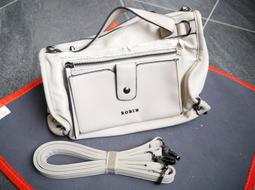 女用 近全新 用沒幾次 HUAWEI華為線控頭戴耳機(HW-607)耳罩式耳機 雙耳耳機 立體聲耳機 可調式耳機 紅 歷史價格詳細信息