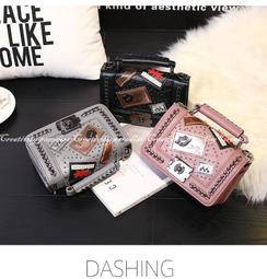 【徽章小方包】韓版鉚釘手提包 鍊條側背包 時尚個性斜背包☆精品社 歷史價格詳細信息