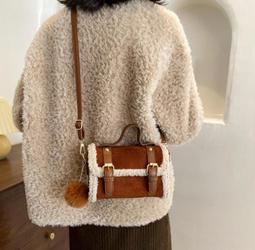 黑色 毛球 草編包 籐編包 藤編包 編織包 束口 長背帶 流蘇 海邊 度假 韓國 BEGIN 歷史價格詳細信息