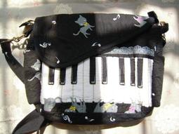 日本手工花布包~ 馨樂園手工花布包 單肩背`圓筒束口後背包 限寄台灣本島免運費 歷史價格詳細信息