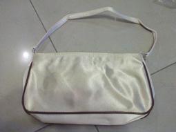 SOGO周年慶來店禮 Hello Kitty 經典桃紅後背包~全新未拆 歷史價格詳細信息