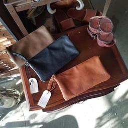 預購 韓國製 MAKOMAKI 吊飾 包包吊飾 飾品 韓國飾品 裝飾物 梳子 大眼睛梳子 扁梳 掛飾 歷史價格詳細信息