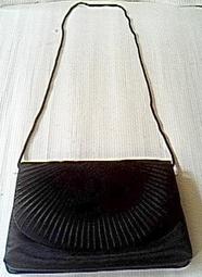 流行包~東京迪士尼~迪士尼~ALICE~愛麗絲夢遊仙境~側背包~手拿包~粉紅和白直條~心型包~近全新 歷史價格詳細信息