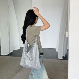 韓國閃閃金感炫彩方仿鑽時尚鏤空方塊抓夾鯊魚夾盤髮髮飾 歷史價格詳細信息