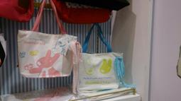 麗莎和卡斯柏Gaspard et Lisa化妝包收納包收納袋隨身包手機袋472282【小品館】 歷史價格詳細信息