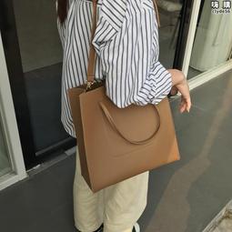 百搭斜跨包女款辣妹風小眾設計包包女2023新款潮高級感時尚手提包 歷史價格詳細信息