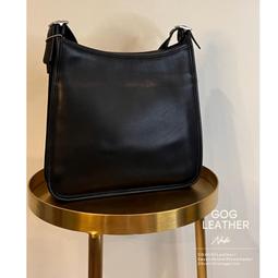 Coach vintage  80's 少見大紅色牛皮革側背馬鞍包 斜背包 (二手 傷) 歷史價格詳細信息