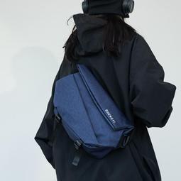 機車騎行斜挎包女日系挎包男士通勤揹包潮牌胸包運動騎行包男款 歷史價格詳細信息