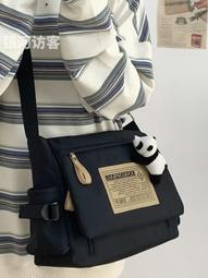 日系工裝復古郵差包男大學生上課單肩揹包韓版大容量通勤斜挎包女 歷史價格詳細信息