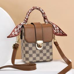 『購物趣』女包新款時尚百搭印花枕頭包單肩斜挎流行包包休閒包外出包收納包旅行包~SF16866 歷史價格詳細信息