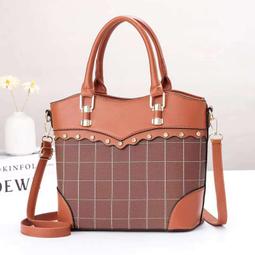 ６９９免運丶女包新款寬肩帶水桶包韓版時尚大容量手提小包女士單肩包斜挎休閒包外出包收納包丶SD00738 歷史價格詳細信息