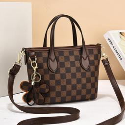 ６９９免運丶包包女新款復古波士頓枕頭包手提百搭單肩斜挎包休閒包旅行包外出包收納包丶SD17147 歷史價格詳細信息