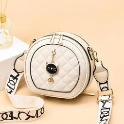 ６９９免運丷時尚菱格雙肩包韓版雙肩包個性百搭繡花小熊書包後背包旅行包休閒包外出包收納包丷SD00191 歷史價格詳細信息