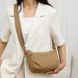 【八號館】中老年小背包韓版多隔層女士雙肩包簡約純色小書包休閒包外出包旅行包收納包．TB12072 歷史價格詳細信息