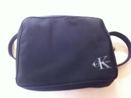 二手 CK 牛仔褲 長褲 寬褲 直筒褲 深藍色 尺寸:31 腰圍平量40公分 calvin klein 歷史價格詳細信息