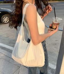 P10337 韓國直送 皺摺雲朵泡芙花朵 單肩包 手提包 特價250元 歷史價格詳細信息