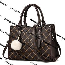 手提包 側背包 斜背包 大容量中年婦女單肩斜跨包時尚軟皮手提包 媽媽包-予你優選 歷史價格詳細信息