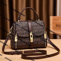 超低價~KP05176~今年小眾方款包包女新款時尚質感女士單肩斜挎包休閒包收納包單肩包斜背包 歷史價格詳細信息