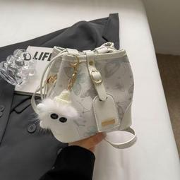 時尚新中式包包女串珠手提包2024新款簡約小方包小眾質感斜挎包 歷史價格詳細信息