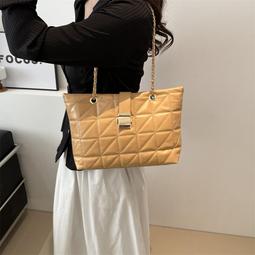 時尚繡線單肩斜挎包2024夏季亮面韓版包包時尚個性簡約女士鏈條包 歷史價格詳細信息