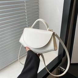 熱賣2024夏季新款潮時尚毛氈洋氣釹手提單肩包簡約洋氣鏈條斜挎小方包 歷史價格詳細信息