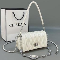 2024新款云朵包三葉草尼龍餃子斜挎包單肩休閑百搭大容量時尚通勤 歷史價格詳細信息