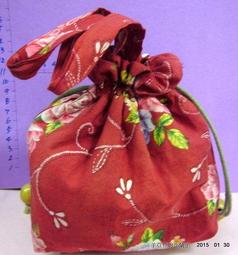 手作機縫 民俗風藍色圖騰棉布 拼布包 零錢包 化妝包 手機袋 相機包 歷史價格詳細信息