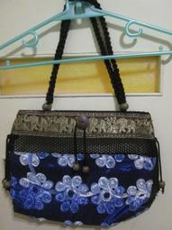 全新國外帶回 FOREVER 21 龐克鉚釘閃鑽蛇紋皮質造型手環手鍊，低價起標無底價！本商品免運費！ 歷史價格詳細信息