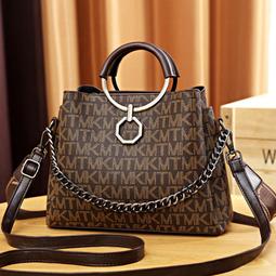 【八號館】今年流行的小包包女新款網紅洋氣單肩寬帶菱格斜挎小圓包斜背包收納包休閒包外出包．SB07389 歷史價格詳細信息