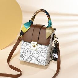 《愛網購》~SF10102~今年流行女包新款洋氣女士小單肩斜挎手提水桶包收納包休閒包外出包旅行包 歷史價格詳細信息