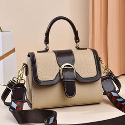 《愛網購》~SF16862~夏季郵差包新款超火網紅時尚百搭單肩斜挎包包女休閒包外出包收納包旅行包 歷史價格詳細信息