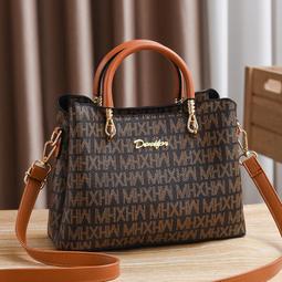 ６９９免運丶時尚手提包女新款休閒女士單肩包大容量軟皮多層小熊掛件女包斜背包側背包休閒包外出包收納包丶SD00968 歷史價格詳細信息