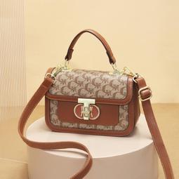 《愛網購》~SF17232~包包新款超火夏季小包百搭時尚氣質單肩斜挎女包外出包收納包休閒包旅行包 歷史價格詳細信息