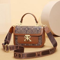 熱銷復古收音機多功能便攜插卡音箱帶時鐘不防水收音機 歷史價格詳細信息