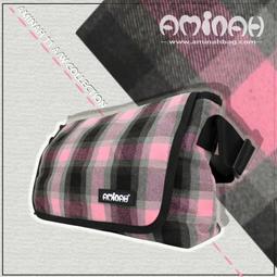 潮牌AMINAH~【am-0103】學院風蘇格蘭紋 百搭造型肩側背包 高質感絨布材質 街頭時尚潮流款~ 粉紅色 價格比較,價格查詢,歷史價格詳細信息