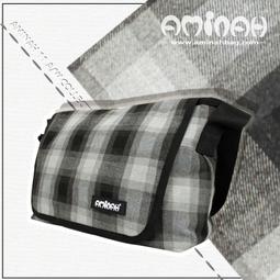 潮牌AMINAH~【am-0103】學院風蘇格蘭紋 百搭造型肩側背包 高質感絨布材質 街頭時尚潮流款~ 灰色 價格比較,價格查詢,歷史價格詳細信息