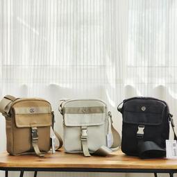 lululemon 後背包 new crew backpack 22L 多隔層 大容量 後背包 筆電包 健身包包-陽光優選 歷史價格詳細信息
