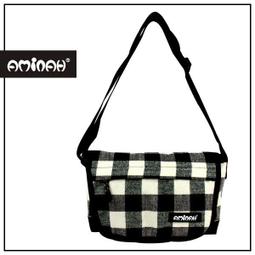 AMINAH-經典帆布郵差包 歷史價格詳細信息