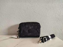 Kipling 黑底竹編壓紋隨身兩用斜背包-IVES MINI 歷史價格詳細信息