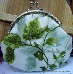 手作機縫 綠染棉麻布 手提包 化妝包 束口袋 圓筒包 手提袋 相機包 手機包 上街包 便當包 大小朋友的包 歷史價格詳細信息