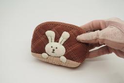 【小小的】歡喜小沙彌 和闐白玉帶皮 籽料 一手握 掛件 玉珮 歷史價格詳細信息