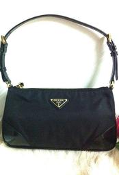 PRADA 經典金屬LOGO寬版護照長夾系列(多款可選) 歷史價格詳細信息