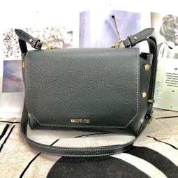 貝爾尼斯｛BERNIS}荔枝紋牛皮/方塊夾心拉鍊小方包 歷史價格詳細信息