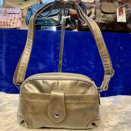 高登全牛皮「肩背包」－本身有三隔層，有暗拉鏈，採頭層牛皮精製，品質保證，裡外材質皆採頂级牛皮，經久耐用，高CP值，創造皮 歷史價格詳細信息